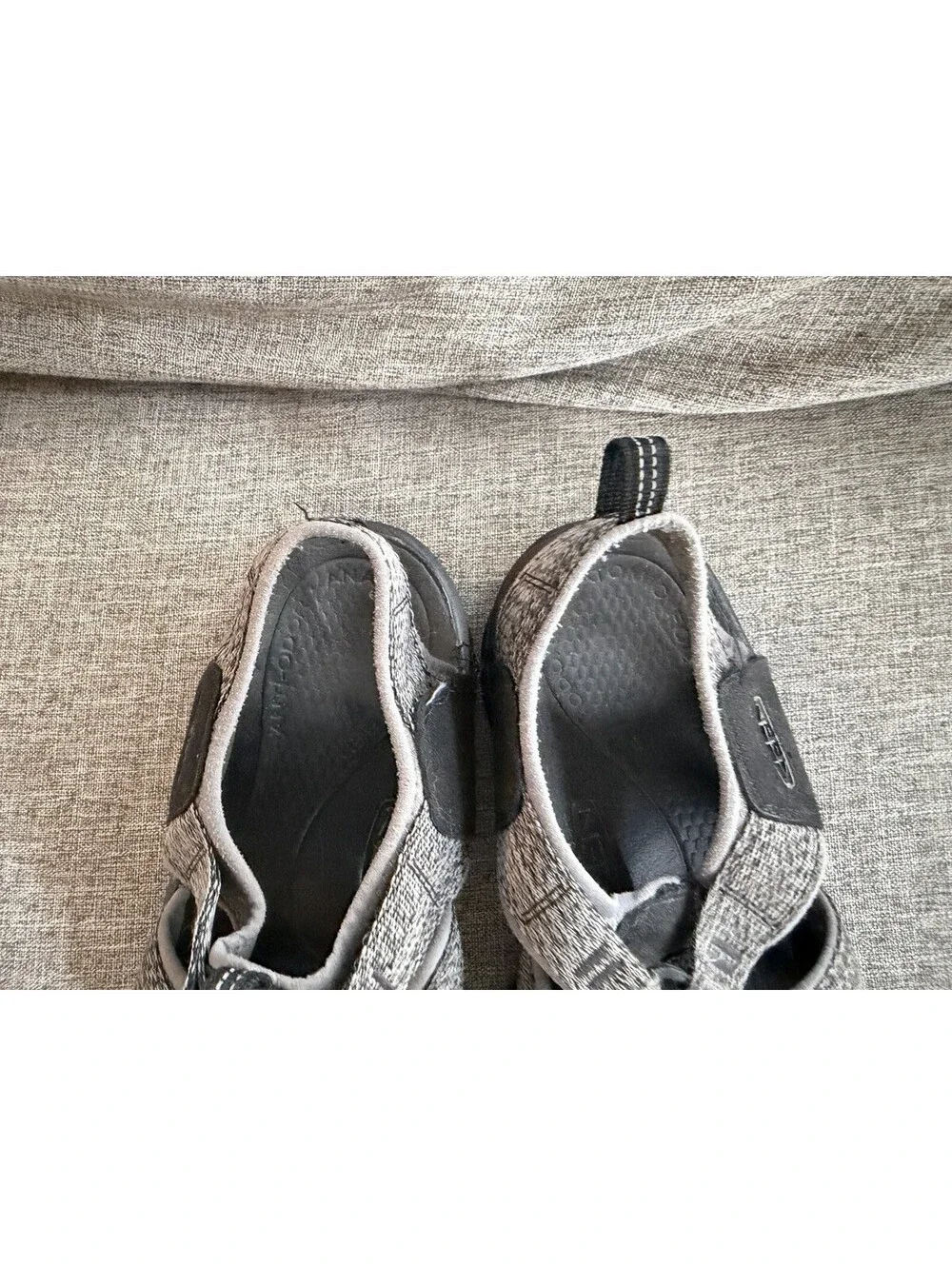 Keen Newport H2 Waterproof Sandals Mens 11 Gray Black Hiking Water Shoes